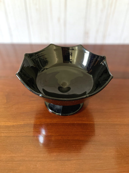 Black Glass Pointed Bowl