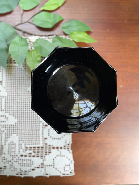 Black Glass Pointed Bowl