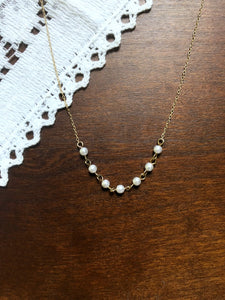 Dainty Vintage Faux Pearl Necklace