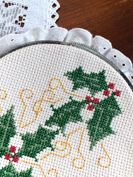 Vintage Small Christmas Cross Stitch
