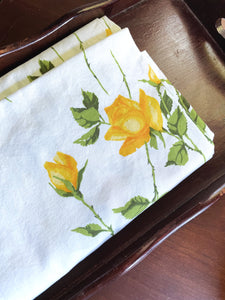 Vintage Wilendure Yellow Roses Tablecloth