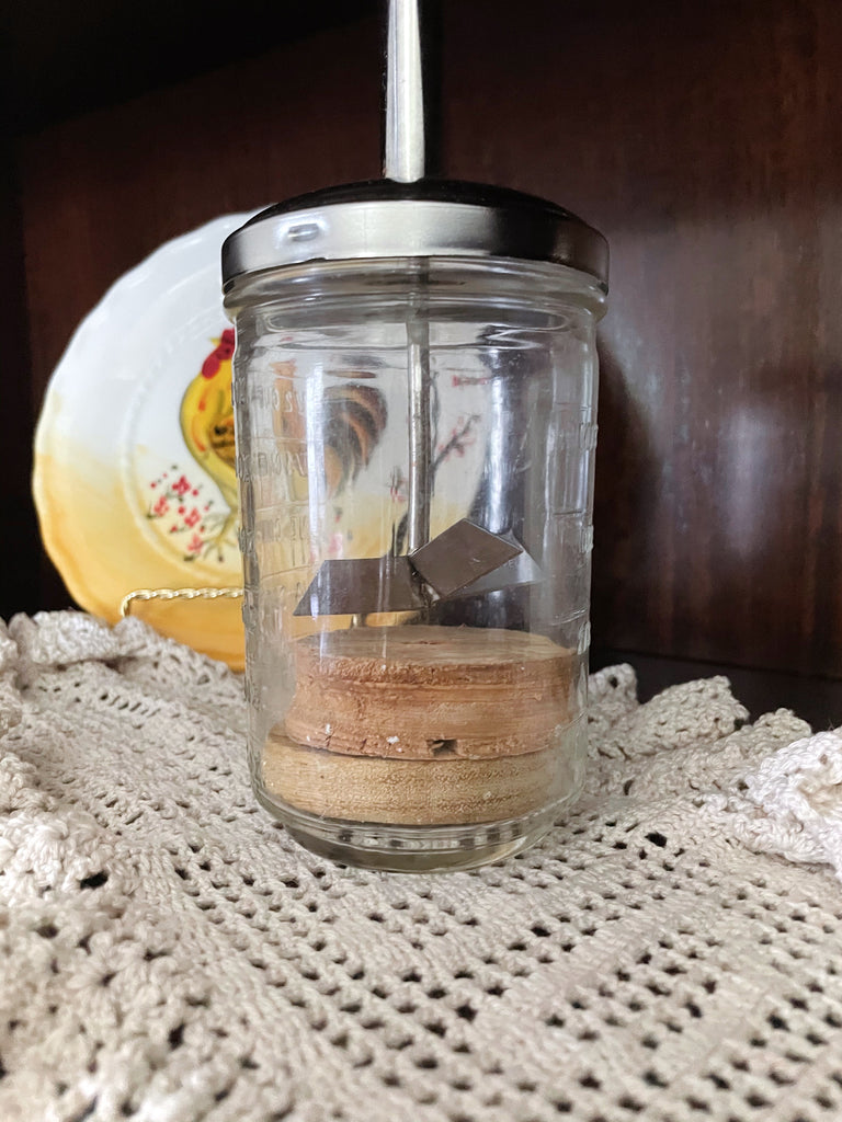 Vintage Food Chopper Glass Measuring Jar Wooden Knob Onion Nut 