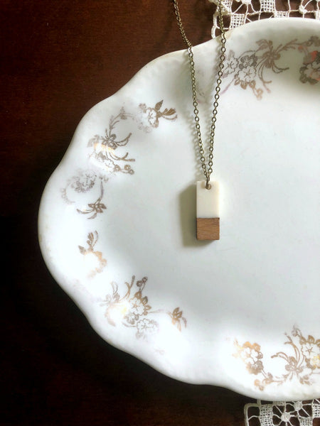 BOUNDARIES Ivory and Wood Bar Necklace