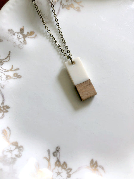 BOUNDARIES Ivory and Wood Bar Necklace