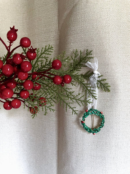 Vintage Green Wreath Brooch Ornament